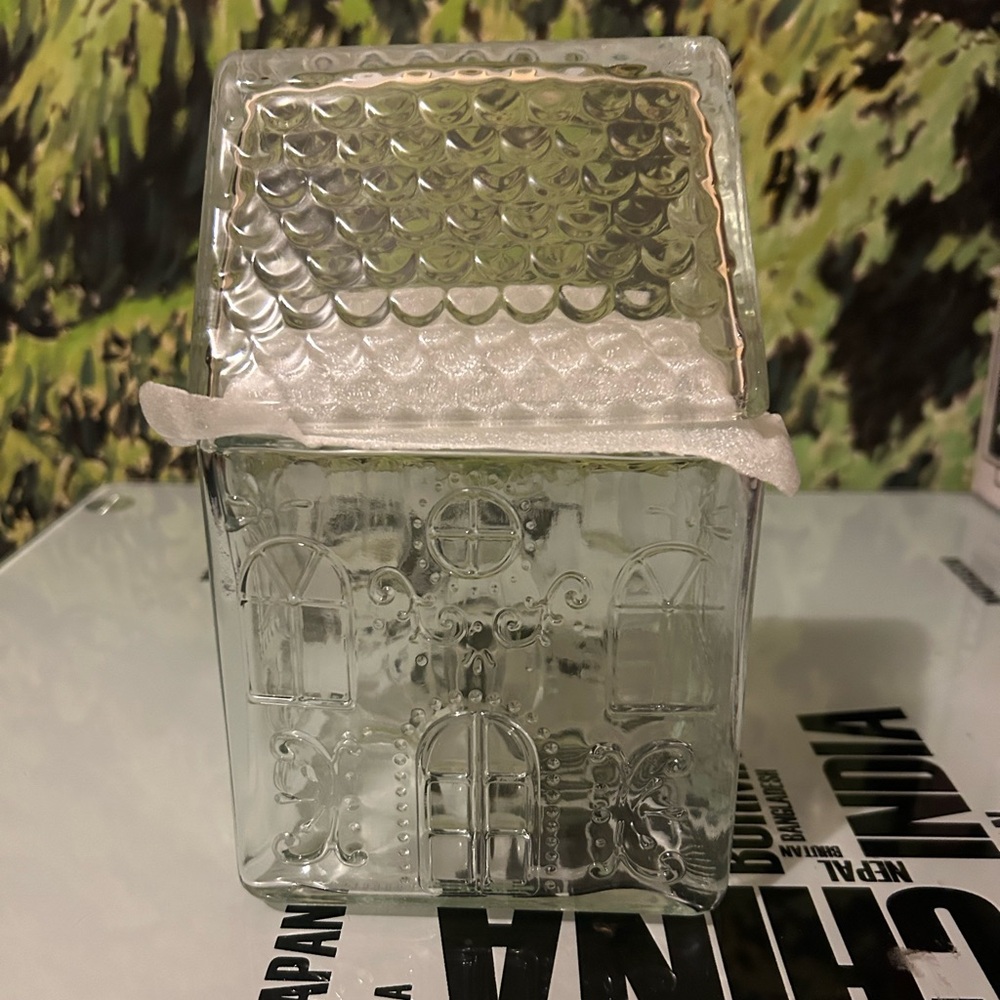 Glass container